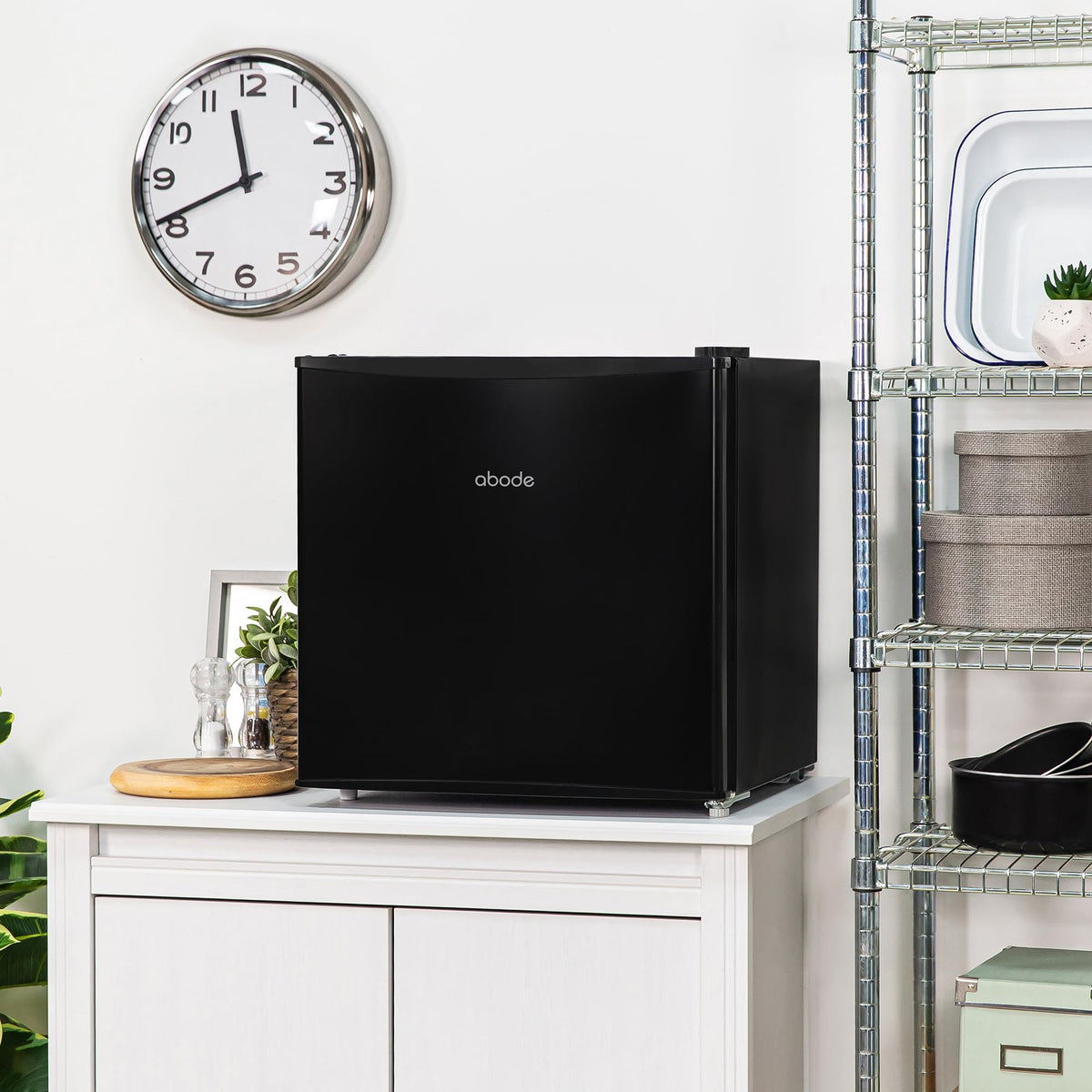 Abode 43L Table Top Mini Fridge With Ice Box ATTF0E1W