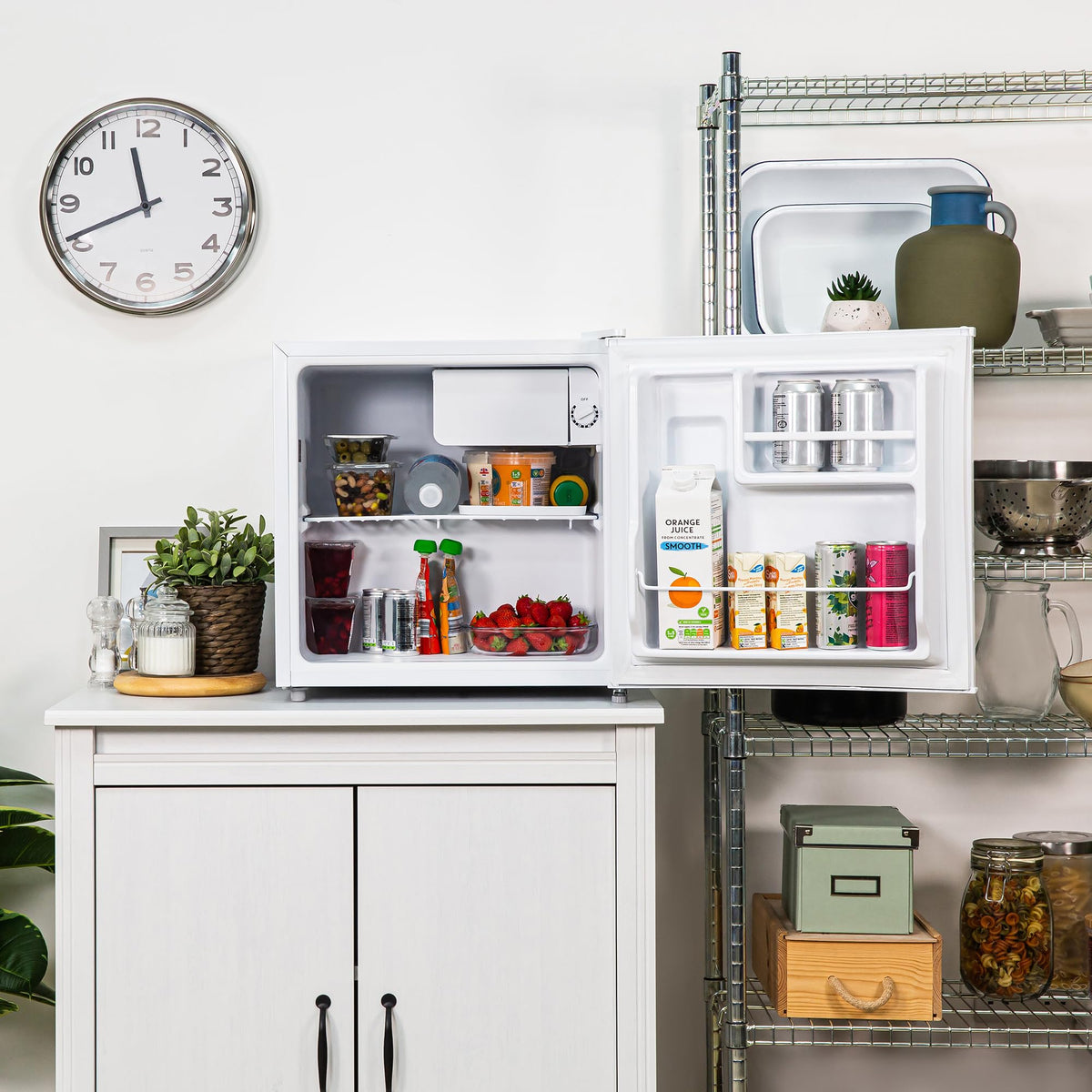 Abode 43L Table Top Mini Fridge With Ice Box ATTF0E1W
