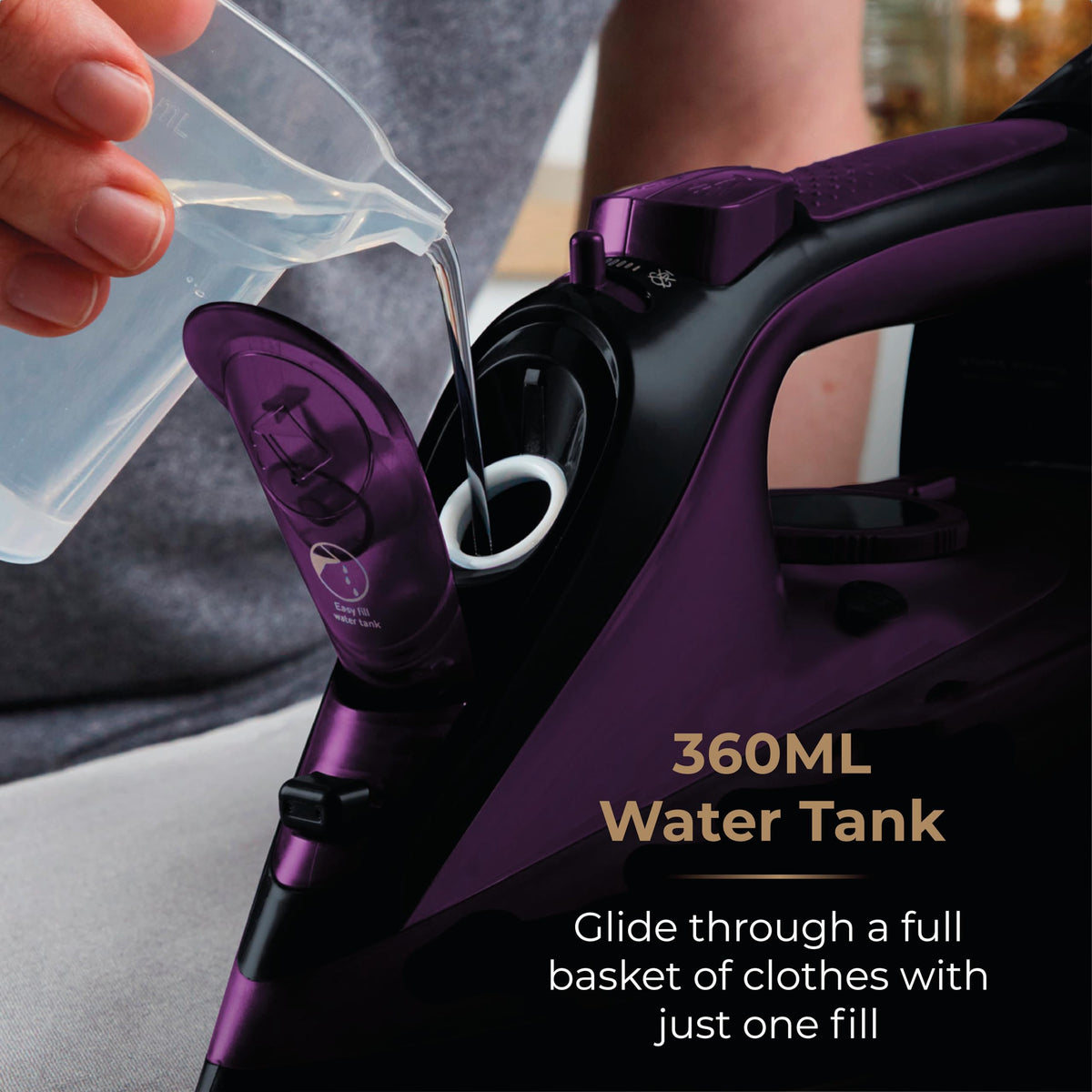 Tower T22008 Cordless Ceramic Steam Iron 2400W